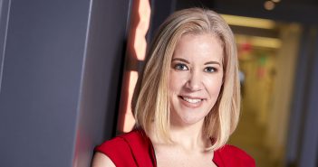 In Weekly Podcast, Business Journalist Shares ‘Secrets of Wealthy Women’ Portrait of two-time Fordham Gabelli School of Business graduate Veronica Dagher, host of the Wall Street Journal podcast "Secrets of Wealthy Women"