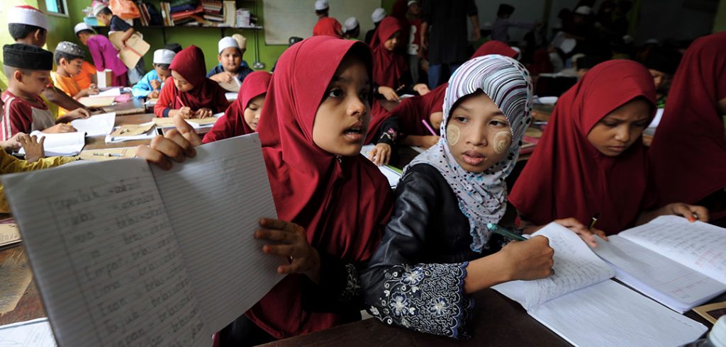 Rohingya students in refugee camp