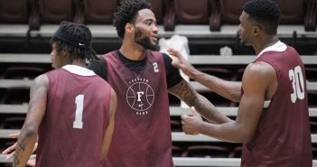 Men’s Basketball Holds First Official Practice
