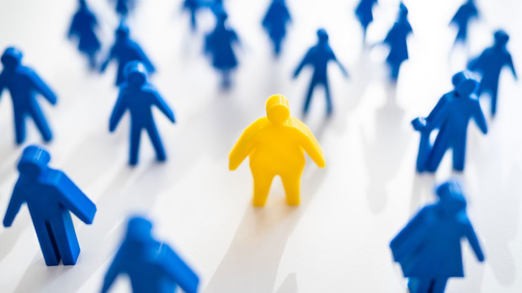 Icons representing a heavier person surrounded by people of more normal weight